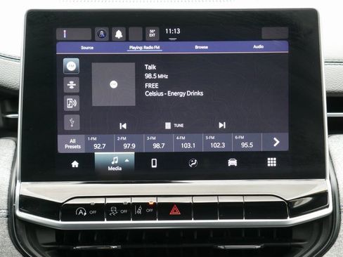 Used 2024 Jeep Compass Latitude image 16