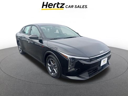 Used 2025 Kia K4 LXS image 1