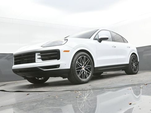 New 2026 Porsche Cayenne Coupe image 28