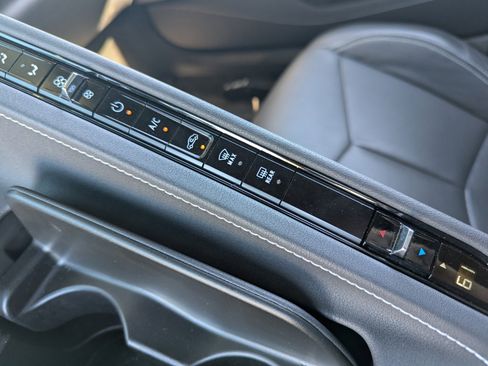 Certified 2023 Chevrolet Corvette Stingray Coupe w/ Z51 Performance Package image 30