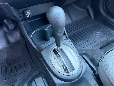 Used 2013 Honda Fit image 22