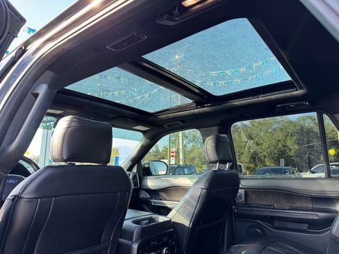 Used 2018 Ford Expedition Limited w/ Equipment Group 301A image 26