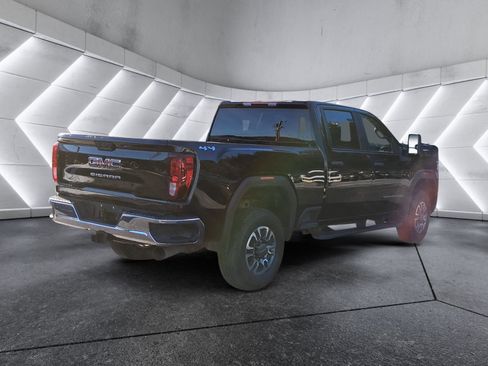 Used 2024 GMC Sierra 3500 Pro image 6