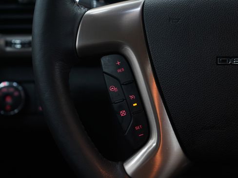 Used 2015 GMC Acadia Denali image 26