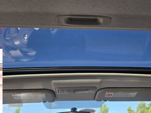 Used 2003 Toyota Corolla LE FWD image 21