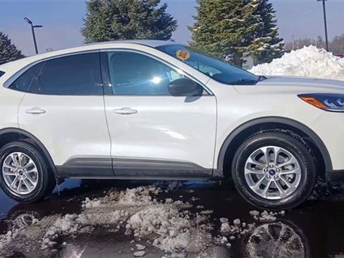 Used 2022 Ford Escape SE w/ Convenience Package image 4