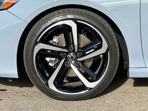 Used 2022 Honda Accord Sport image 43