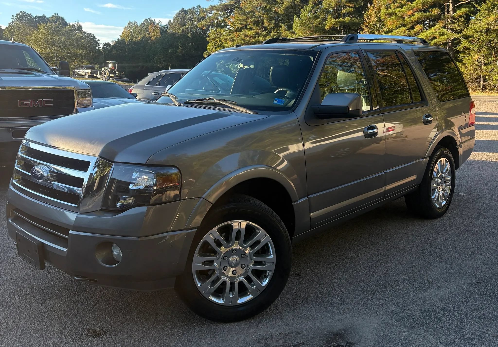 Used 2011 Ford Expedition Limited w/ 301A Rapid Spec Order Code AWD/4WD image 2
