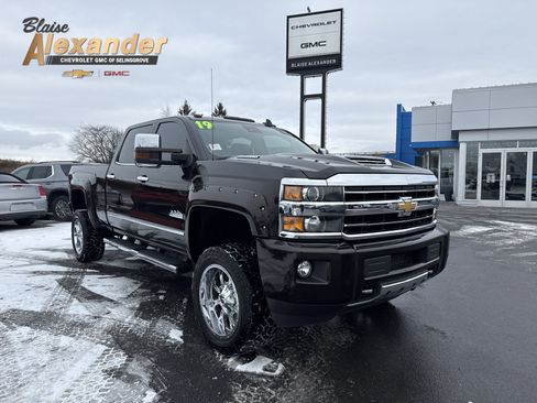 Used 2019 Chevrolet Silverado 2500 High Country w/ Duramax Plus Package image 1
