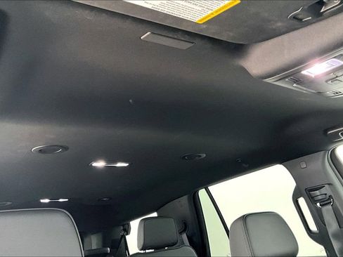 Used 2025 GMC Yukon Denali image 23