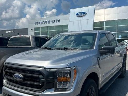 Used 2021 Ford F150 XLT w/ Equipment Group 302A High AWD/4WD image 3