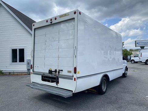Used 2023 Chevrolet Express 3500 w/ Power Convenience Package RWD image 27