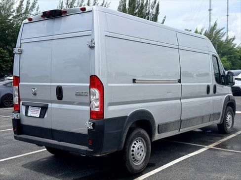 Used 2024 RAM ProMaster 2500 w/ Premium Convenience Group FWD image 9