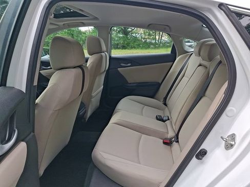 Used 2019 Honda Civic EX image 11