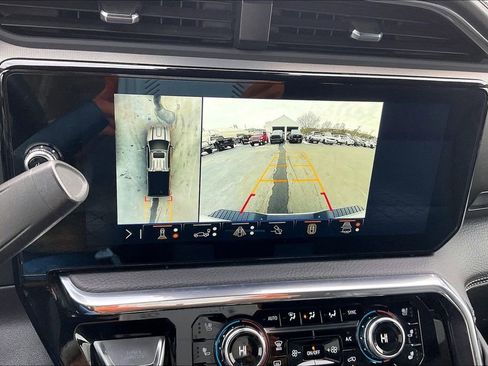 Used 2024 GMC Sierra 2500 Denali w/ Denali Reserve Package image 18