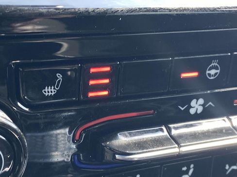 Used 2025 Jeep Grand Cherokee L Laredo w/ Luxury Tech Group I image 22