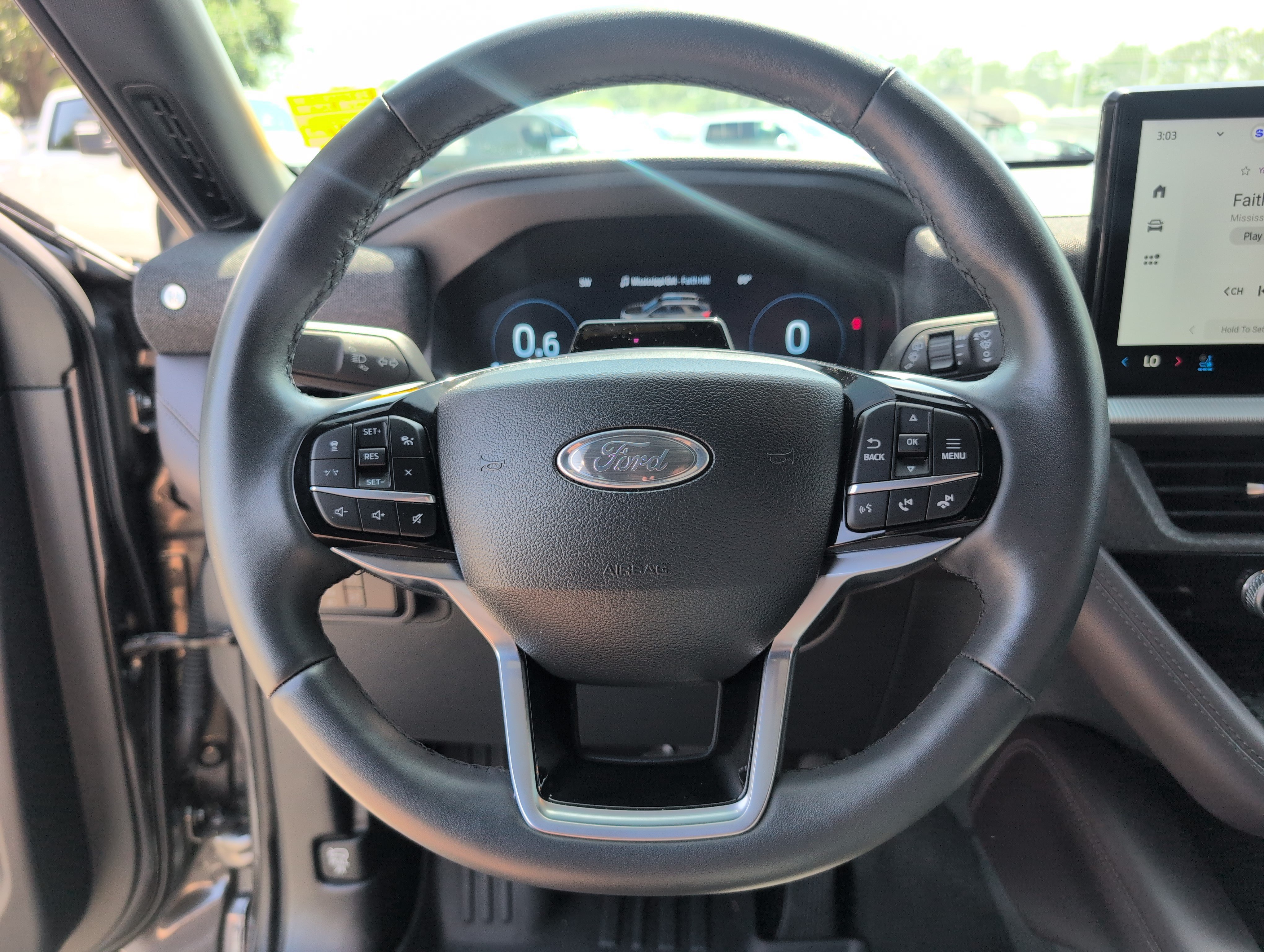 Used 2025 Ford Explorer Platinum w/ Ultimate Package RWD image 26