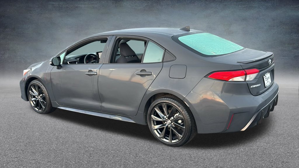 Used 2025 Toyota Corolla SE FWD image 4