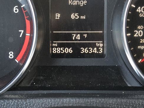 Used 2016 Volkswagen Passat 1.8T SE FWD image 21