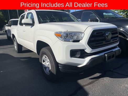 Used 2018 Toyota Tacoma SR AWD/4WD image 12