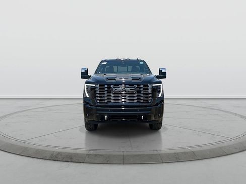 New 2026 GMC Sierra 2500 Denali Ultimate AWD/4WD image 3