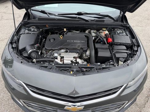 Used 2018 Chevrolet Malibu LT FWD image 39