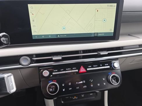 New 2026 Hyundai Tucson Limited image 10