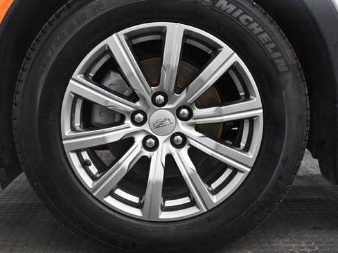 Used 2022 Cadillac XT4 Premium Luxury image 8