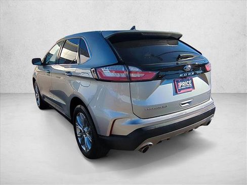Used 2024 Ford Edge Titanium image 8