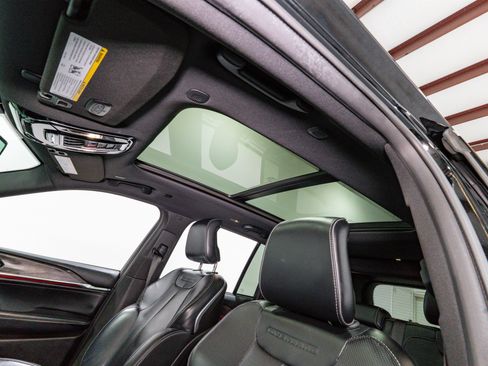 Used 2023 Jeep Grand Cherokee Overland w/ Advanced Protech Group III image 18