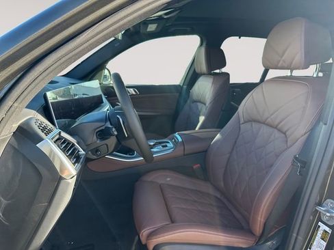 New 2026 BMW X5 xDrive40i w/ Climate Comfort Package AWD/4WD image 9