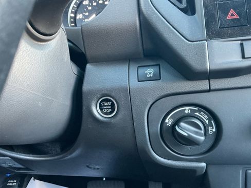 Used 2025 Nissan Frontier S image 30