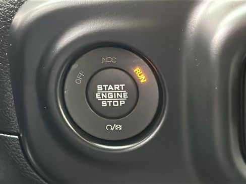 Certified 2022 Jeep Wrangler Unlimited Rubicon w/ Xtreme Recon 35" Tire Package image 23