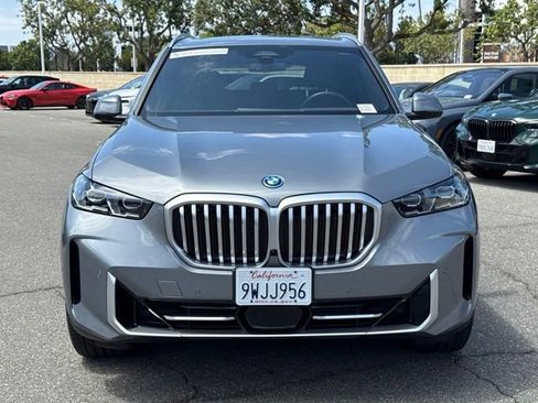 Used 2026 BMW X5 xDrive50e w/ Parking Assistance Package AWD/4WD image 4