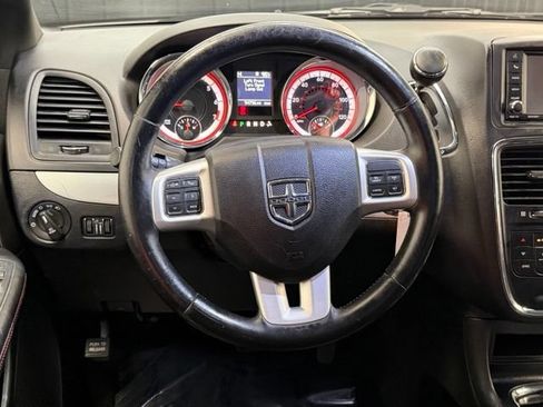 Used 2018 Dodge Grand Caravan GT FWD image 8