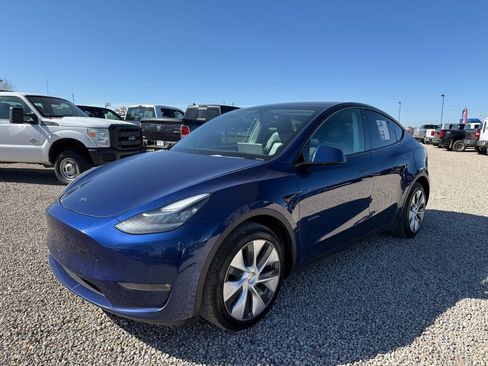 Used 2022 Tesla Model Y Long Range AWD/4WD image 4