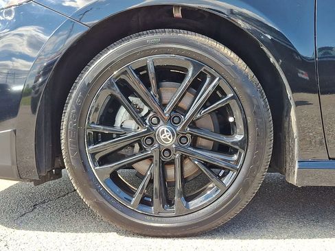 Certified 2025 Toyota Camry SE AWD/4WD image 11