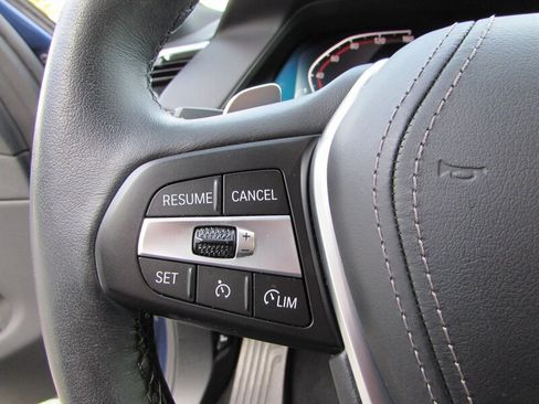 Used 2021 BMW X5 xDrive40i w/ Convenience Package AWD/4WD image 13