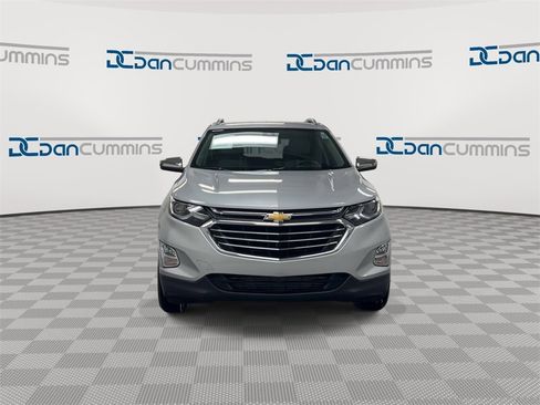 Used 2020 Chevrolet Equinox Premier image 3