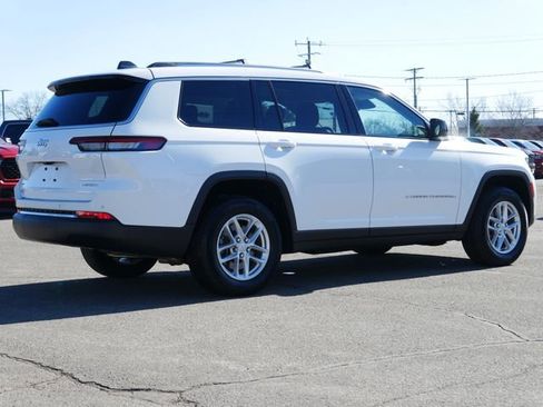 Used 2024 Jeep Grand Cherokee L Laredo image 6