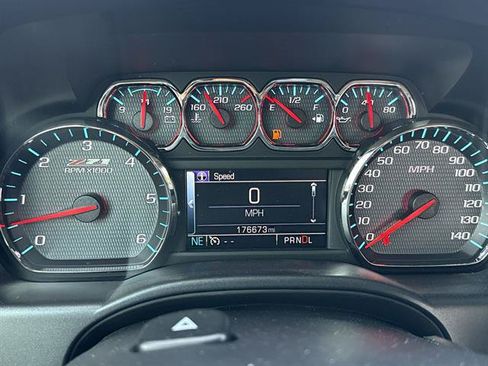 Used 2017 Chevrolet Silverado 1500 LT w/ All Star Edition AWD/4WD image 10