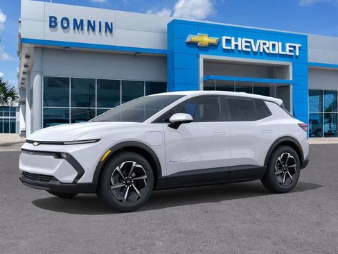 New 2026 Chevrolet Equinox EV LT image 3