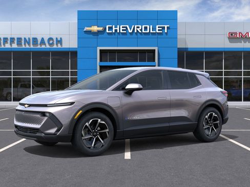 New 2026 Chevrolet Equinox EV LT image 2