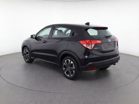 Used 2025 Nissan Kicks SV AWD/4WD image 6