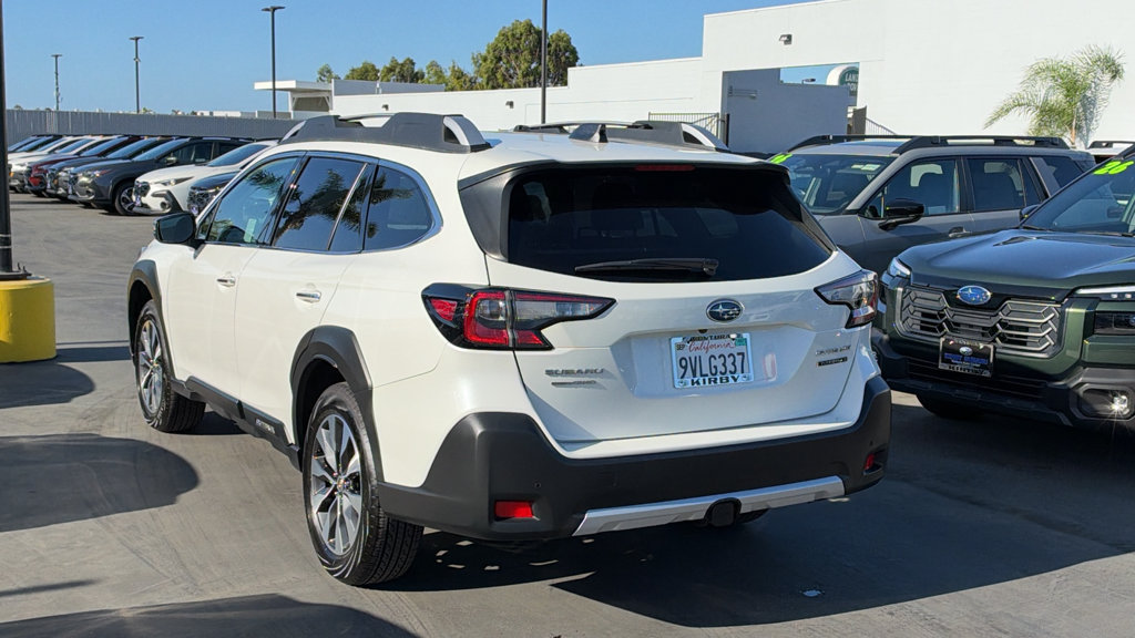 Certified 2025 Subaru Outback Touring XT AWD/4WD image 4