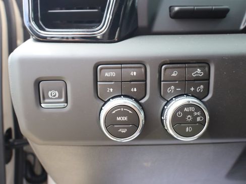 New 2026 GMC Sierra 1500 AT4X w/ AT4X AEV Edition AWD/4WD image 13