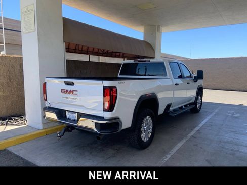 Certified 2025 GMC Sierra 3500 Pro AWD/4WD image 4