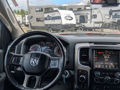 Used 2016 RAM 1500 Classic SLT w/ Luxury Group AWD/4WD image 15