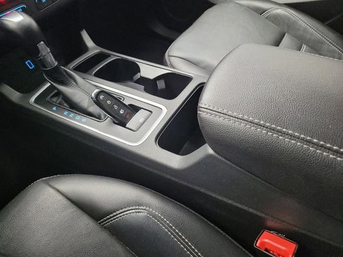 Used 2017 Ford Escape Titanium image 26