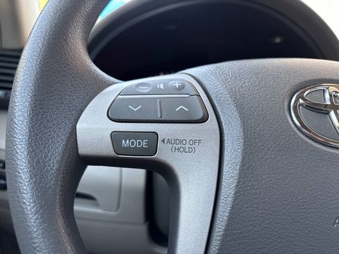 Used 2007 Toyota Camry LE image 19